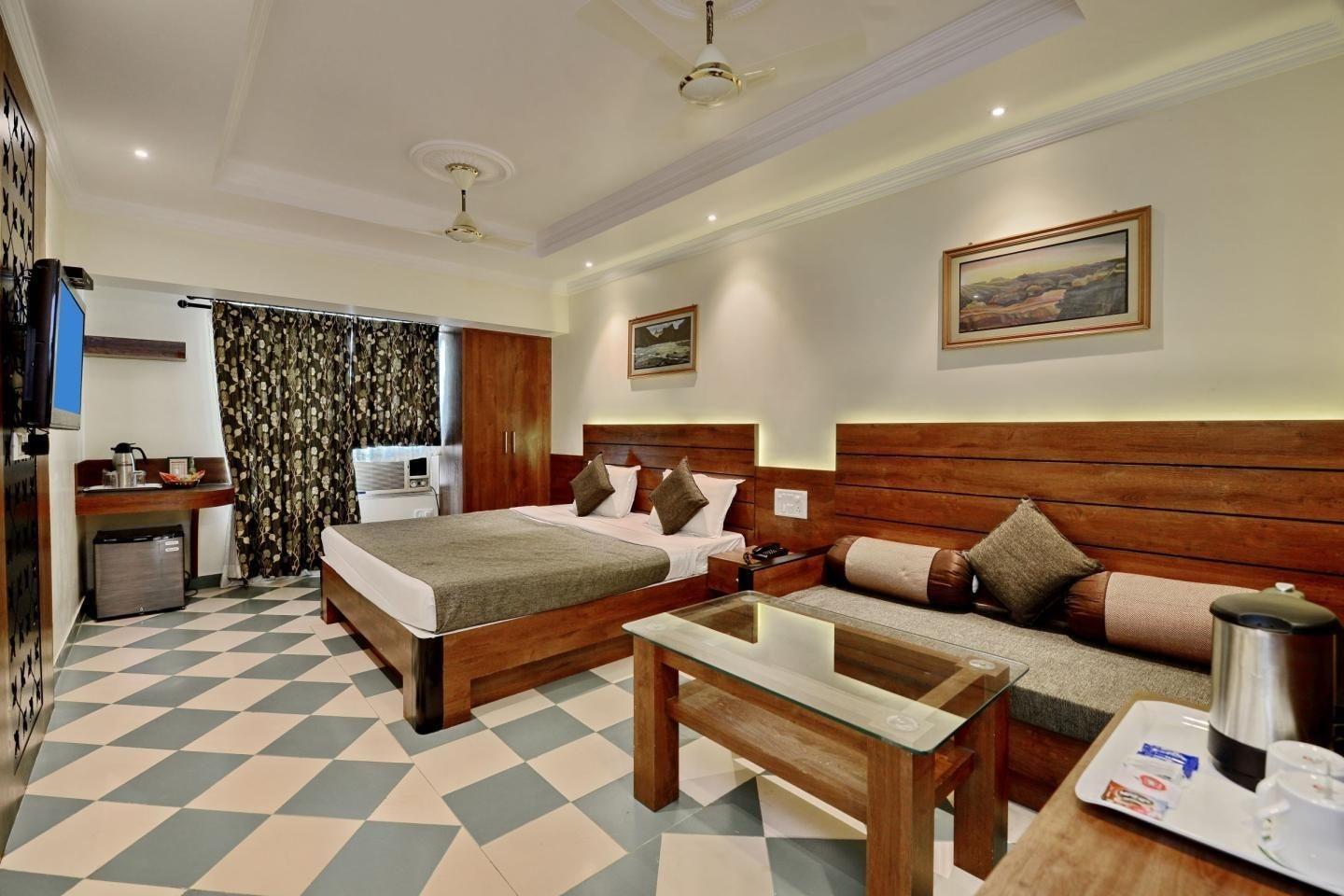 Hotel Pushpak Bhubaneswar Buitenkant foto