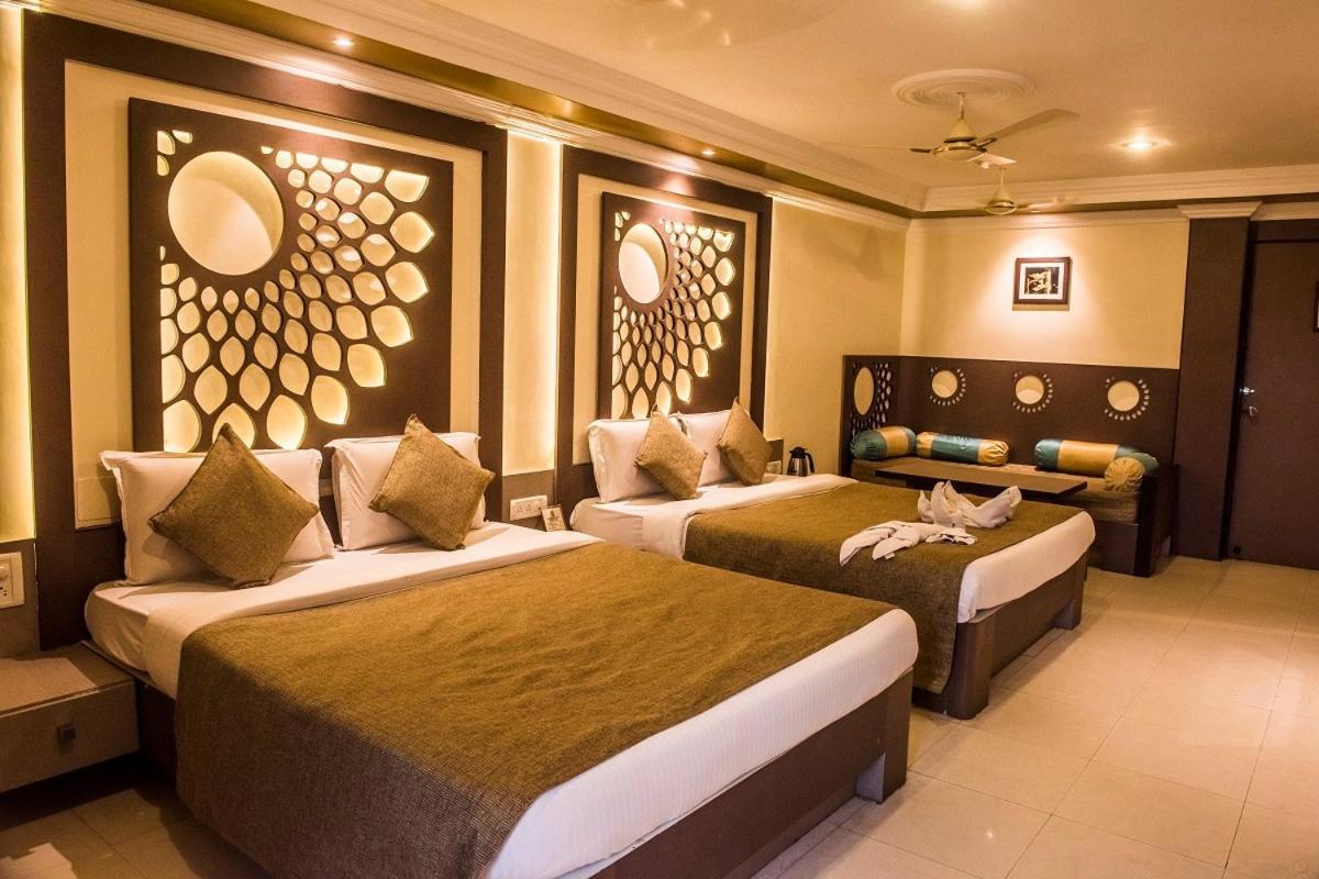 Hotel Pushpak Bhubaneswar Buitenkant foto