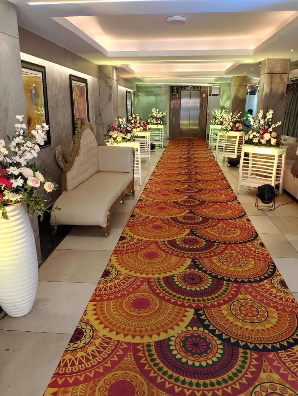 Hotel Pushpak Bhubaneswar Buitenkant foto