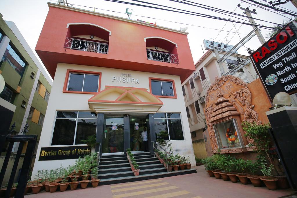 Hotel Pushpak Bhubaneswar Buitenkant foto